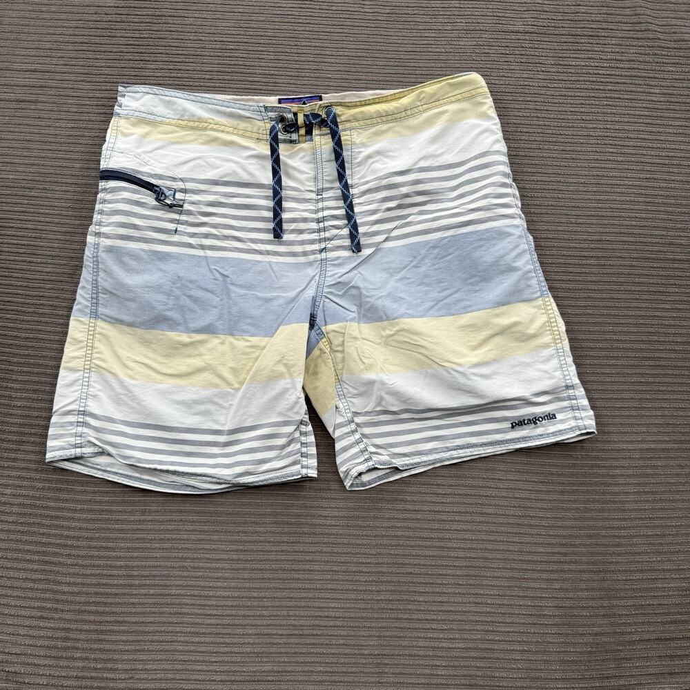 Patagonia Wavefarer BoardShorts Men 34 Nylon Swimming‎ Weekend Vacation Beach.